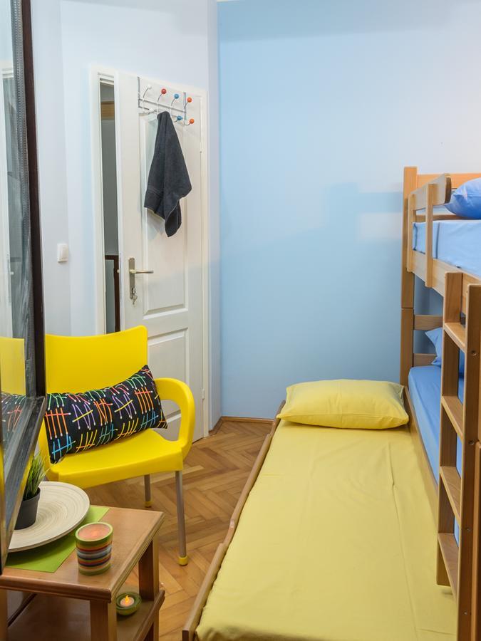Hostel White Town Белград Экстерьер фото